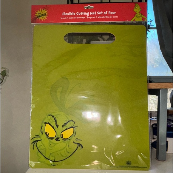 The Grinch Flexible Cutting Mats Set of four - Picture 5 of 7